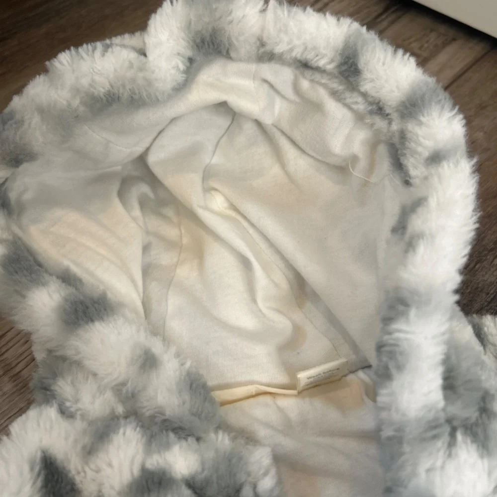 🍎First Impressions Baby Girls White/Gray Cozy Coat Size 12 Months (22-25lbs) - Picture 3 of 5